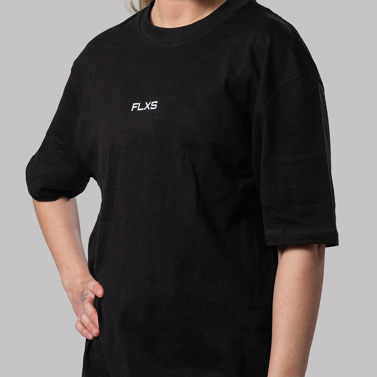 OVERSIZED T-SHIRT W BLACK
