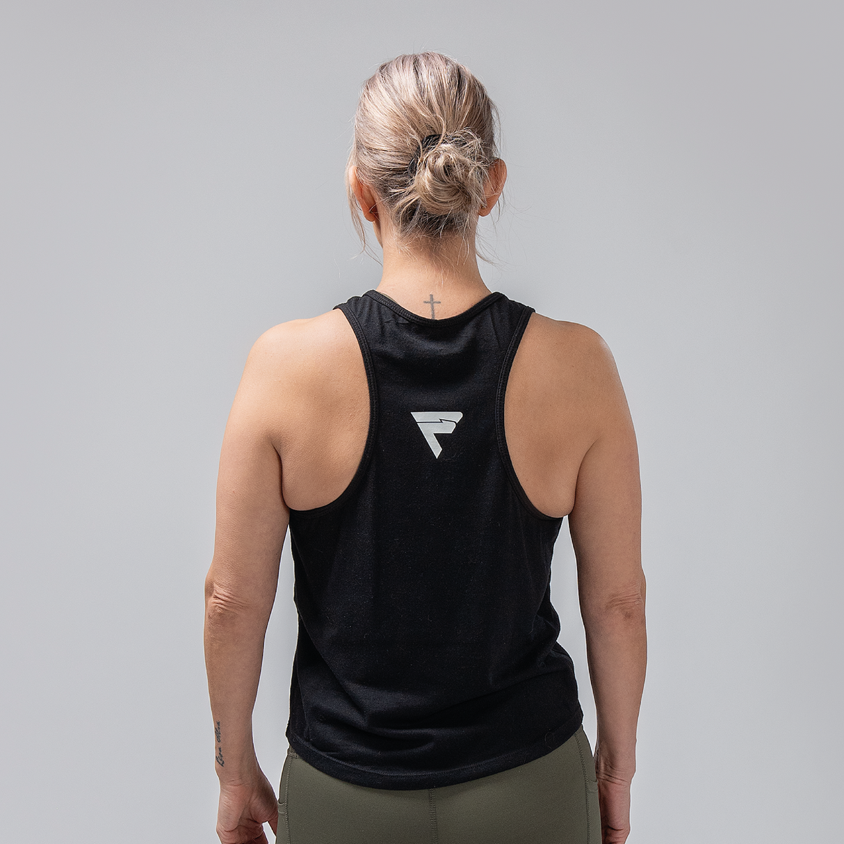 FUNCTIONAL TANK BLACK
