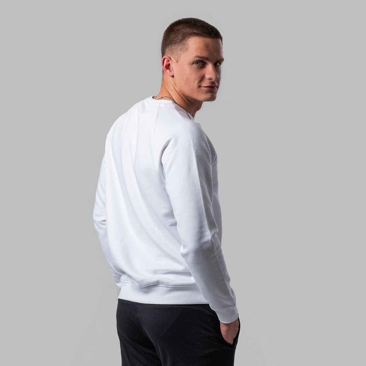 BASE CREW SWEATSHIRT WHITE