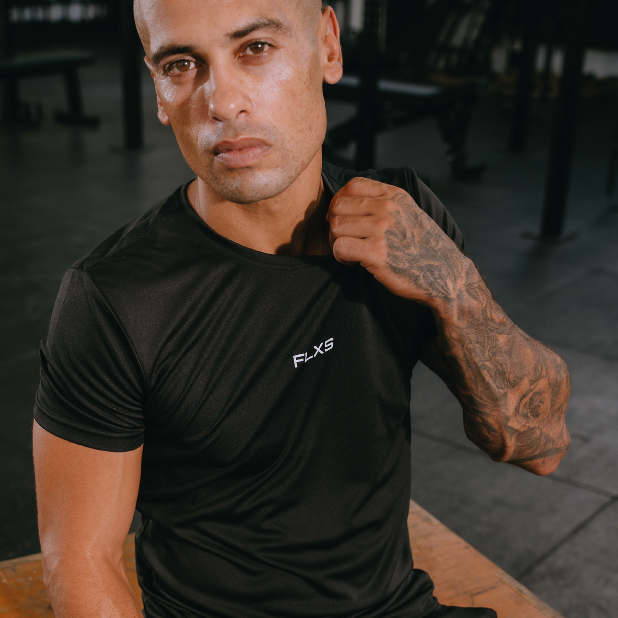 MOTION TEE